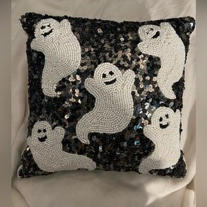 Tiktok Ghost pillow